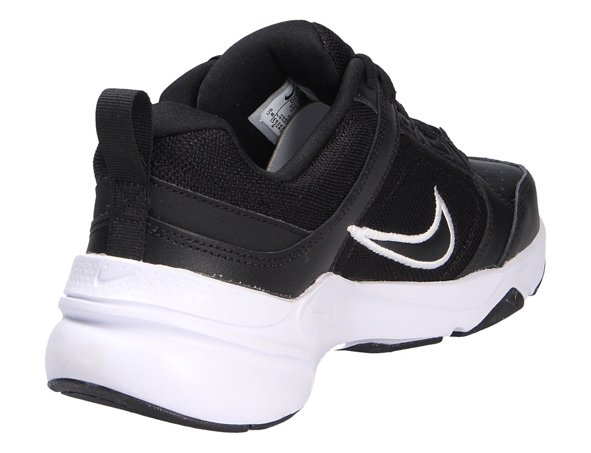 Nike Herren Sneaker Defy All Day