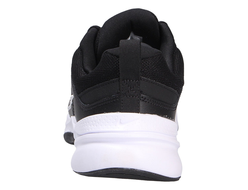Nike Herren Sneaker Defy All Day